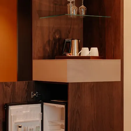 Looken By Hackmann 4*