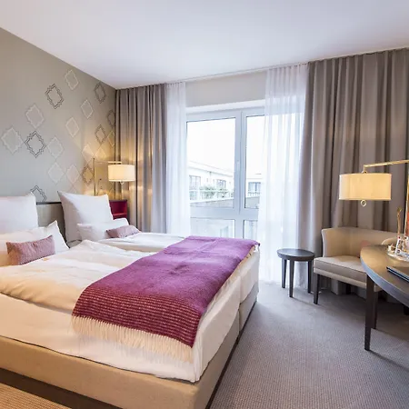 Looken By Hackmann 4*