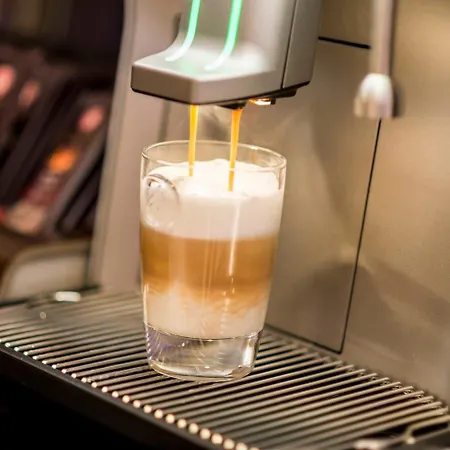 Looken By Hackmann 4*